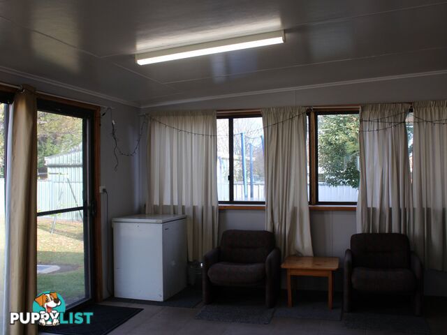 27 Meade Street GLEN INNES NSW 2370