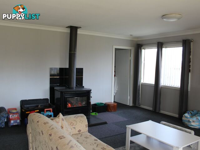 27 Meade Street GLEN INNES NSW 2370