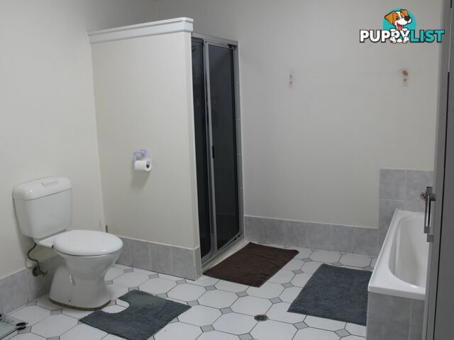 27 Meade Street GLEN INNES NSW 2370