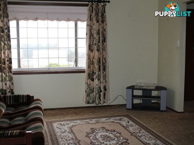 1 Young Street GLEN INNES NSW 2370
