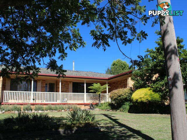 33 Lindsay Avenue GLEN INNES NSW 2370