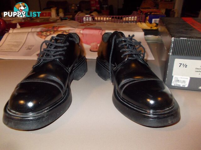 BUSINESS SHOES (MENS) & LAKE BY LLOYD, VGC