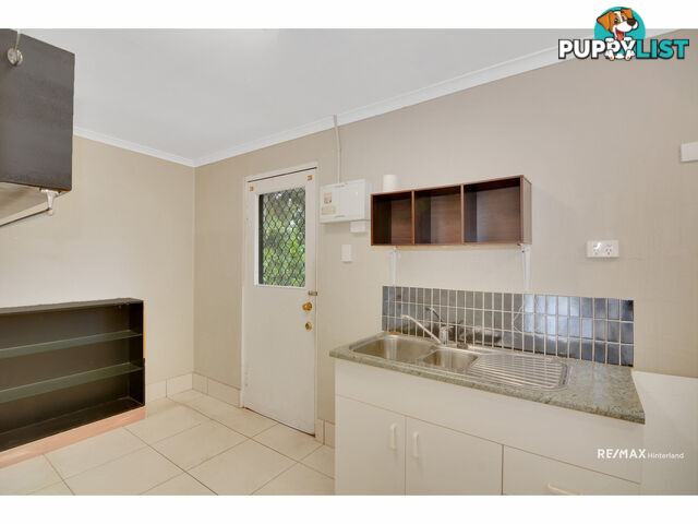 2 45 Maple Street Maleny QLD 4552