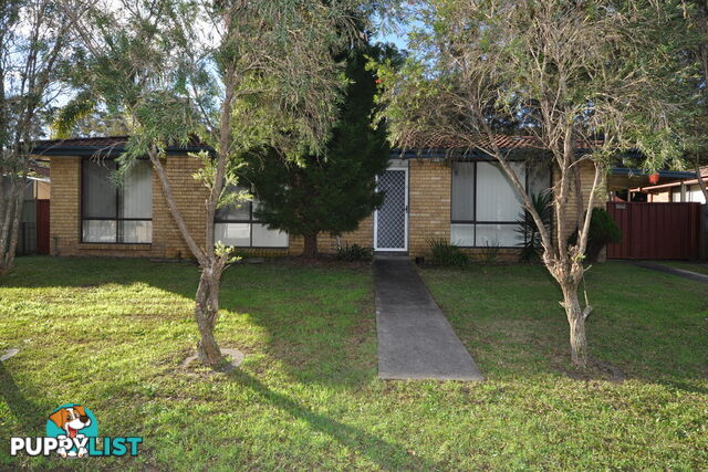 13 Roselands Avenue WYOMING NSW 2250