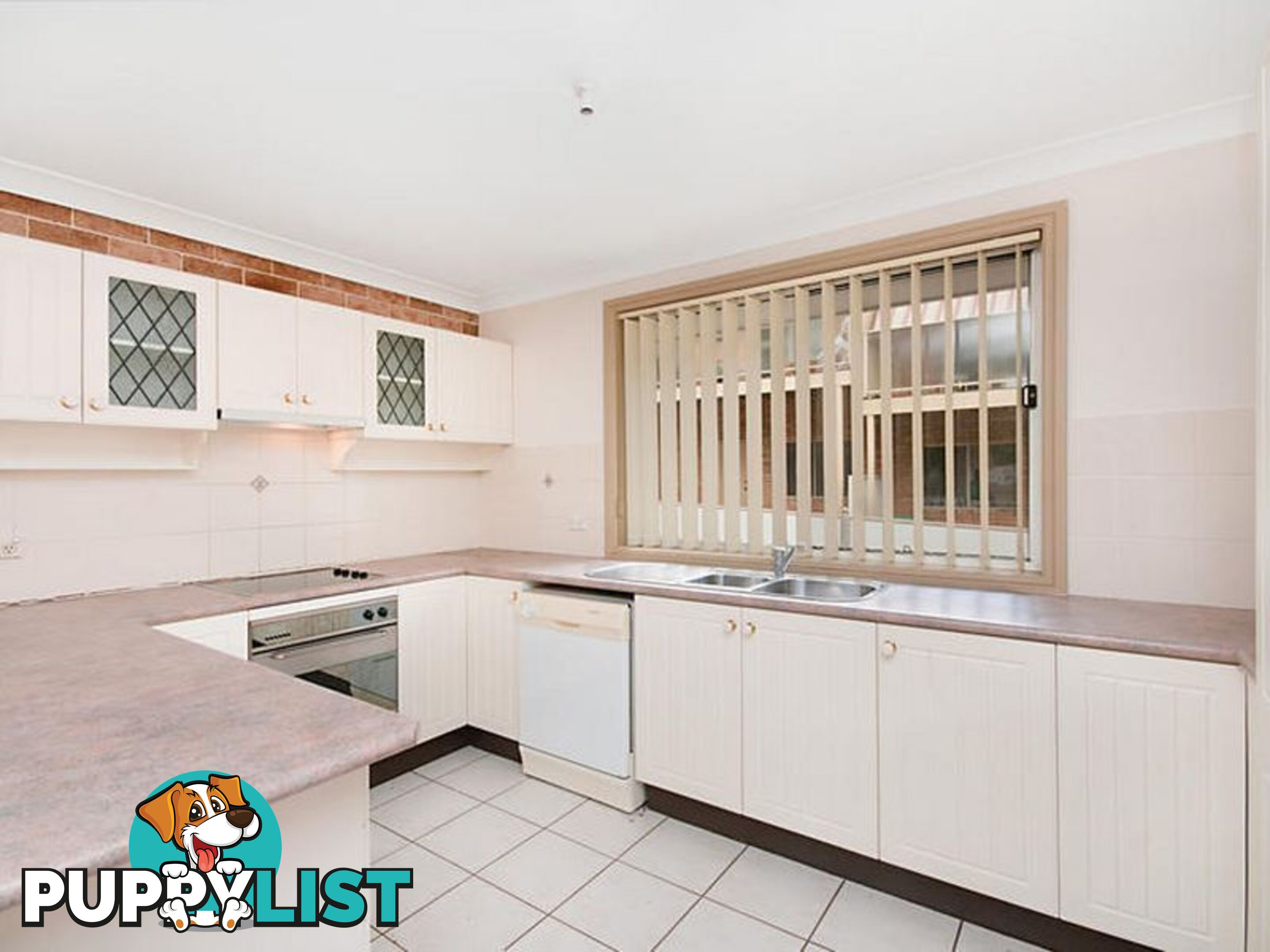 2/54 Frederick Street POINT FREDERICK NSW 2250