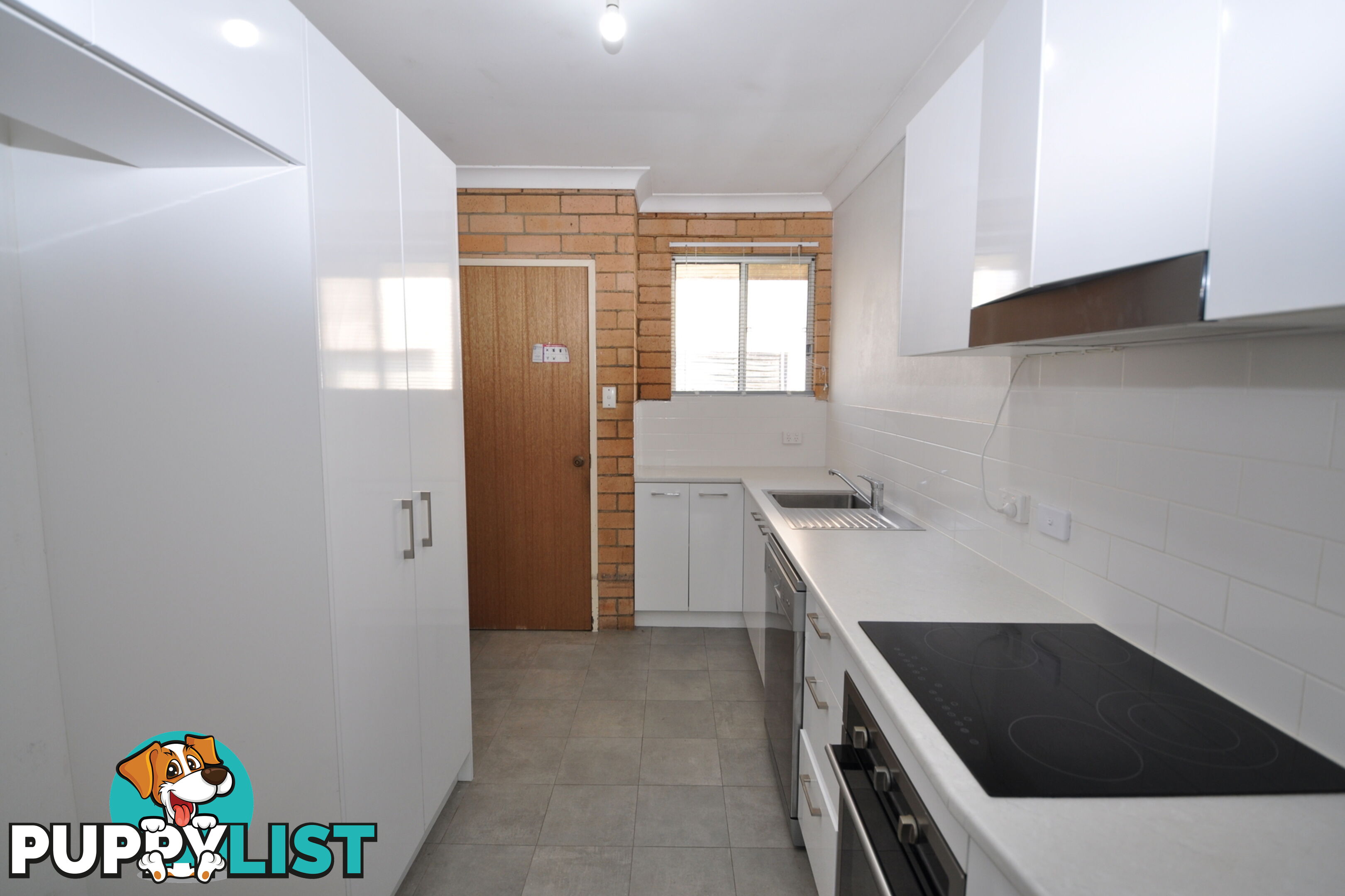 2/14 Pemell Street WYOMING NSW 2250