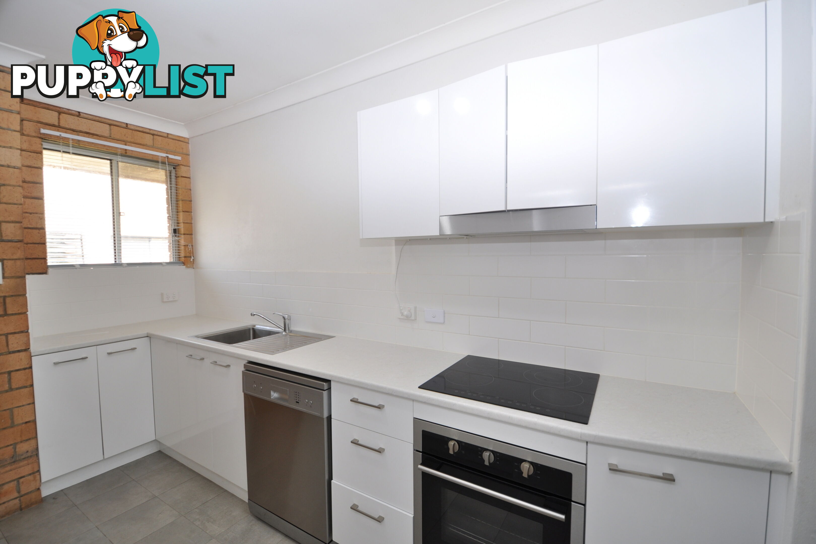 2/14 Pemell Street WYOMING NSW 2250