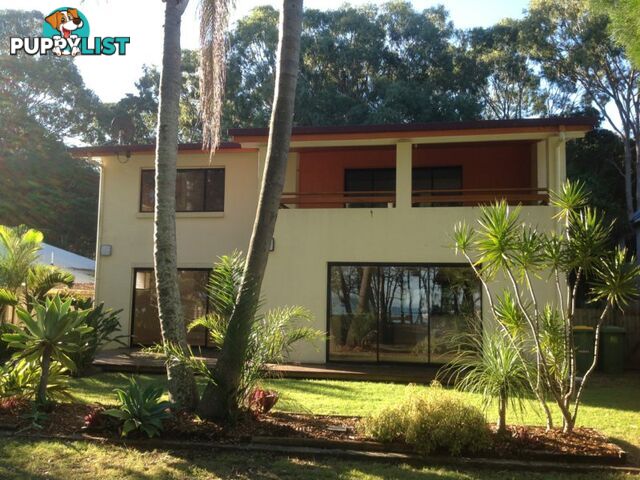 36 VICTORIA PARADE SOUTH COOCHIEMUDLO ISLAND QLD 4184