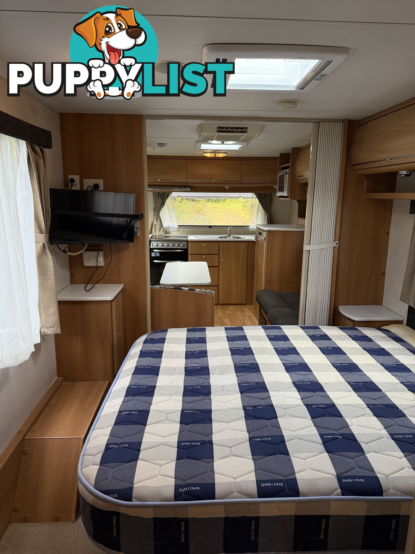 Great condition 2007 Jayco Sterling 23ft Caravan with Bathroom and Kitchen