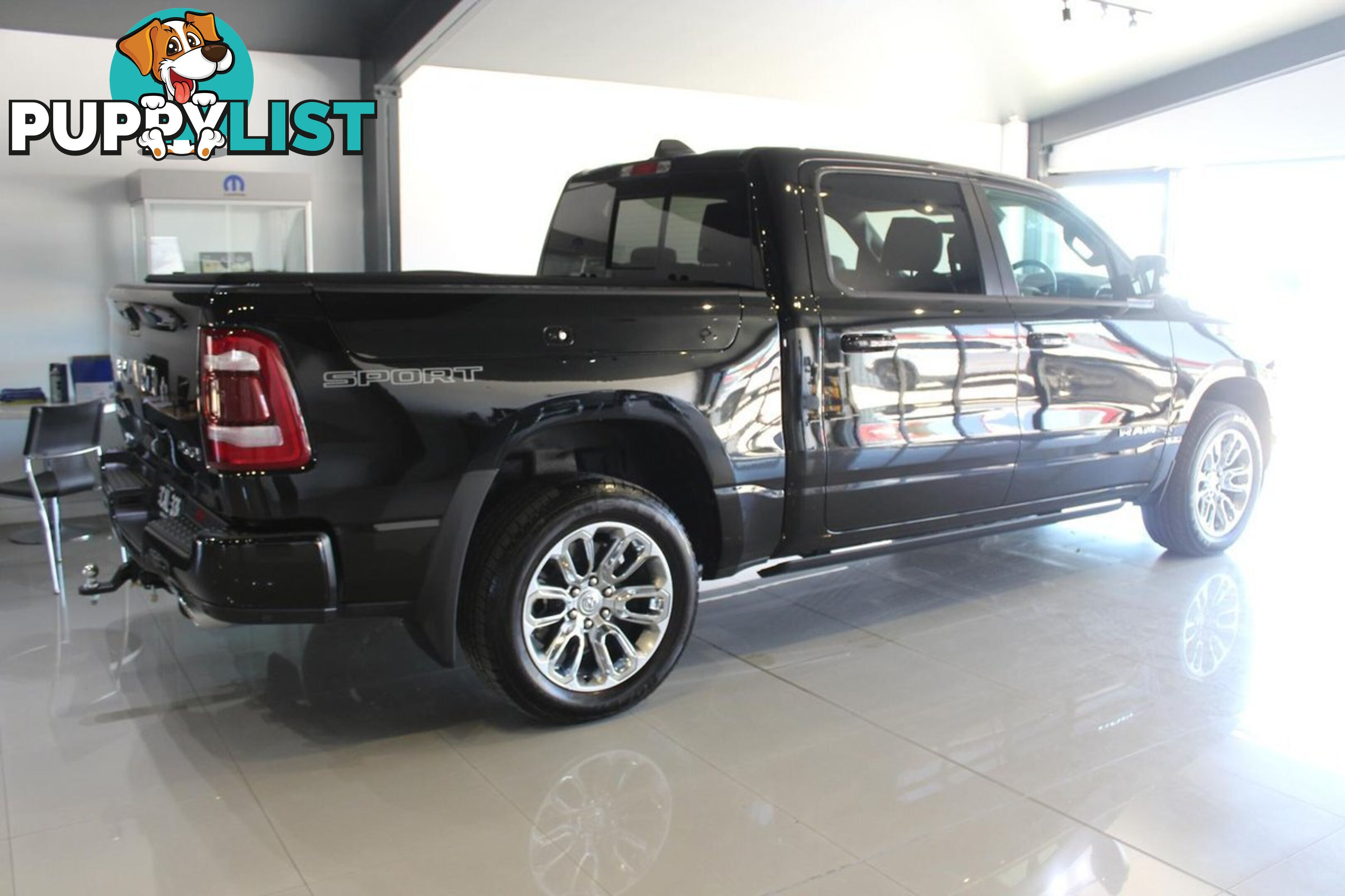 2023 RAM 1500 LARAMIE SPORT RAMBOX DT MY23 4X4 DUAL RANGE DUAL CAB SHORT WHEELBASE UTILITY