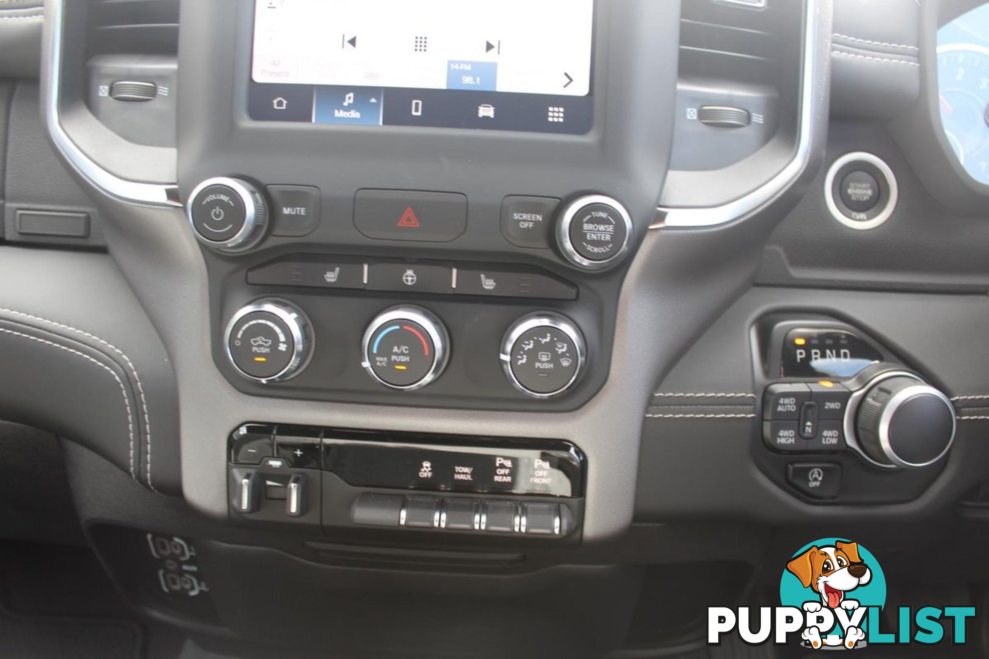 2024 RAM 1500 BIG HORN DT MY24 4X4 DUAL RANGE DUAL CAB SHORT WHEELBASE UTILITY