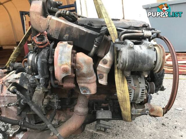 4HK1 Isuzu Engine diesel motor 2013 from burnt truck