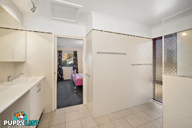 4 Treharne Place MELBA ACT 2615