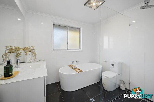 4 Brooke Place WANNIASSA ACT 2903