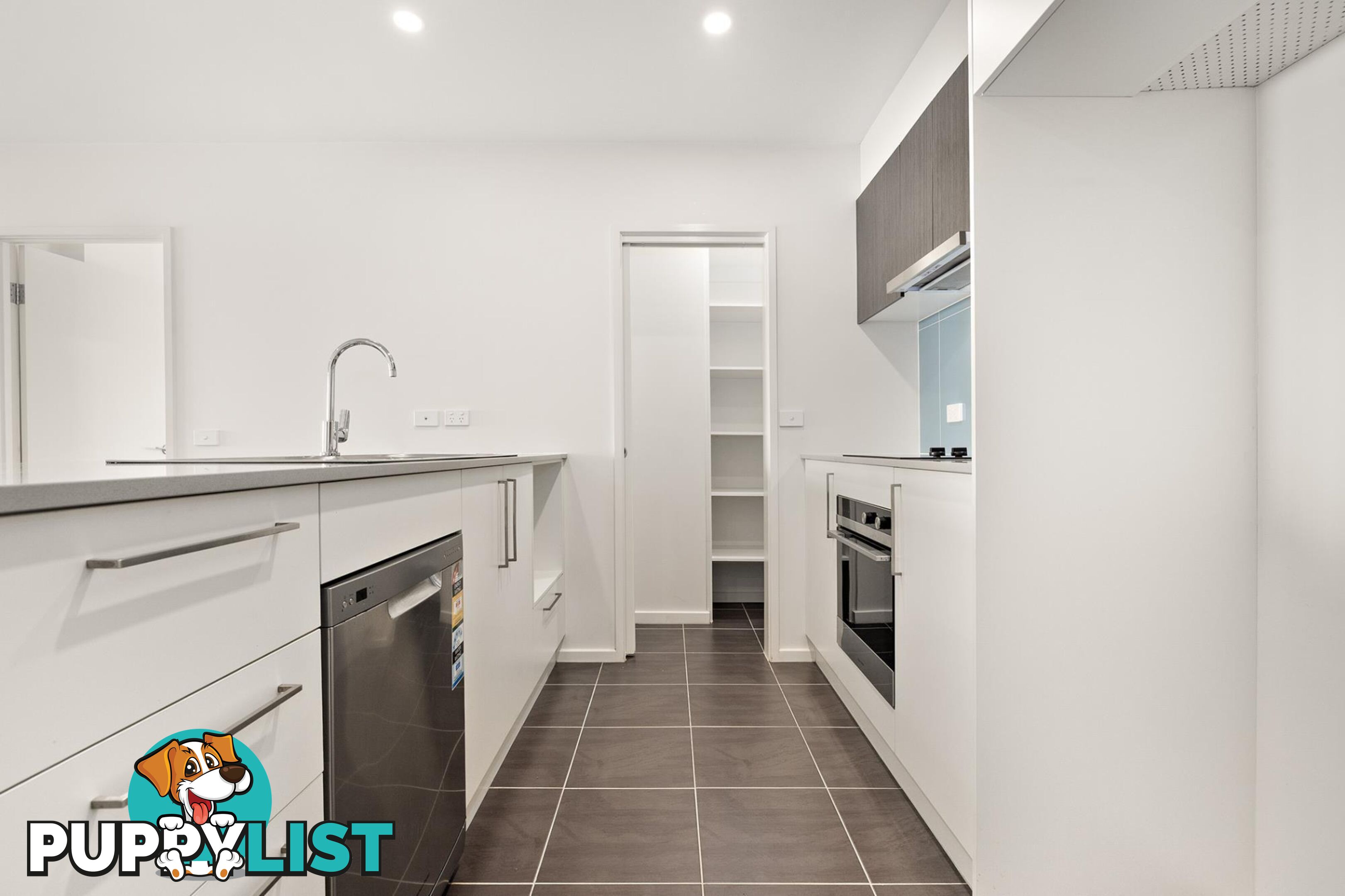 99/230 Flemington Road HARRISON ACT 2914