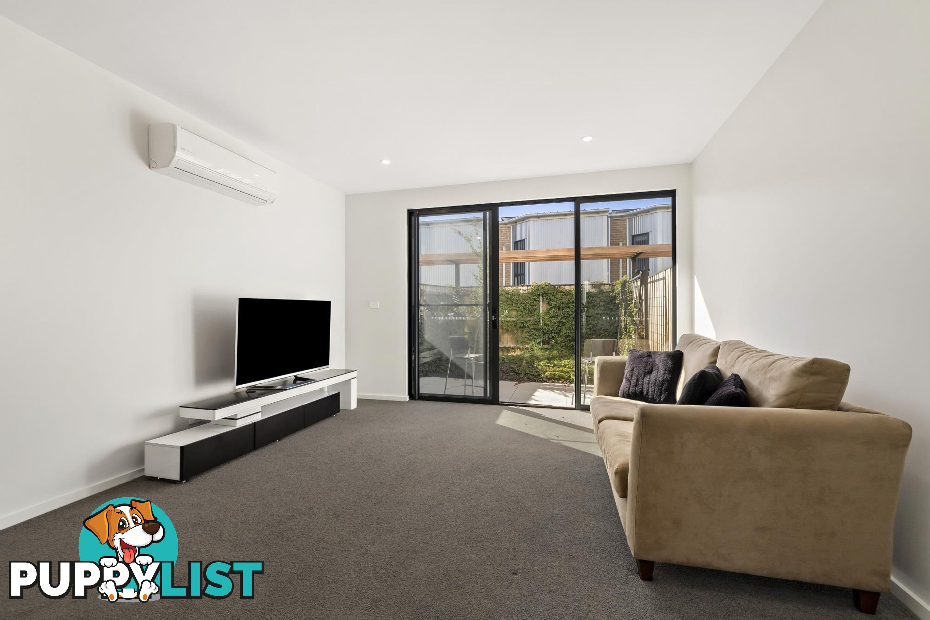 114/2 Woodberry Avenue COOMBS ACT 2611