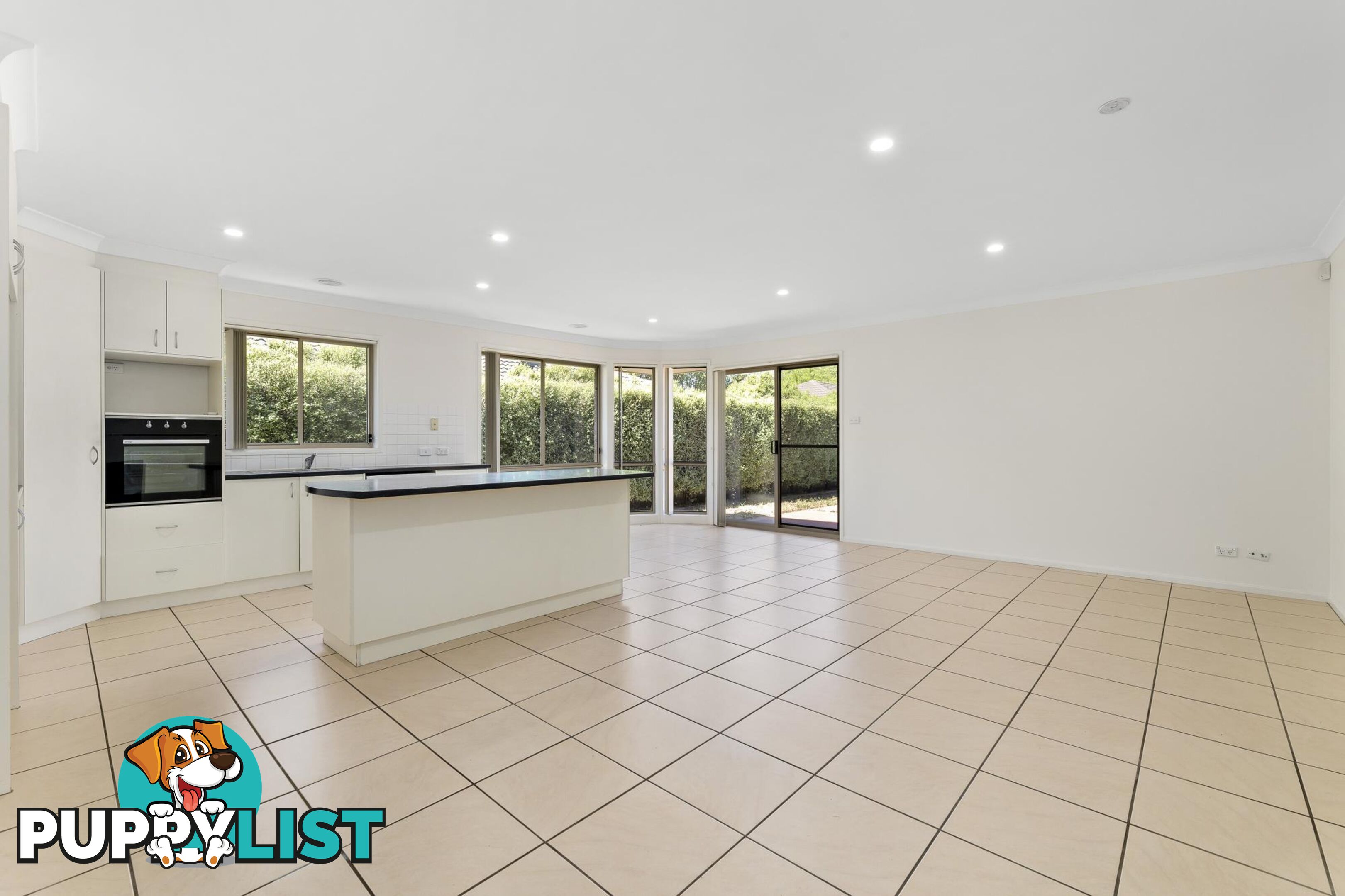 28 Elliman Street GUNGAHLIN ACT 2912