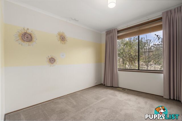 8 Macintyre Place CHARNWOOD ACT 2615