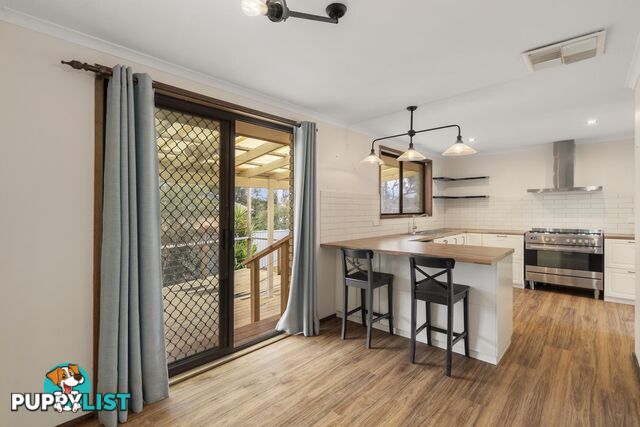 8 Macintyre Place CHARNWOOD ACT 2615