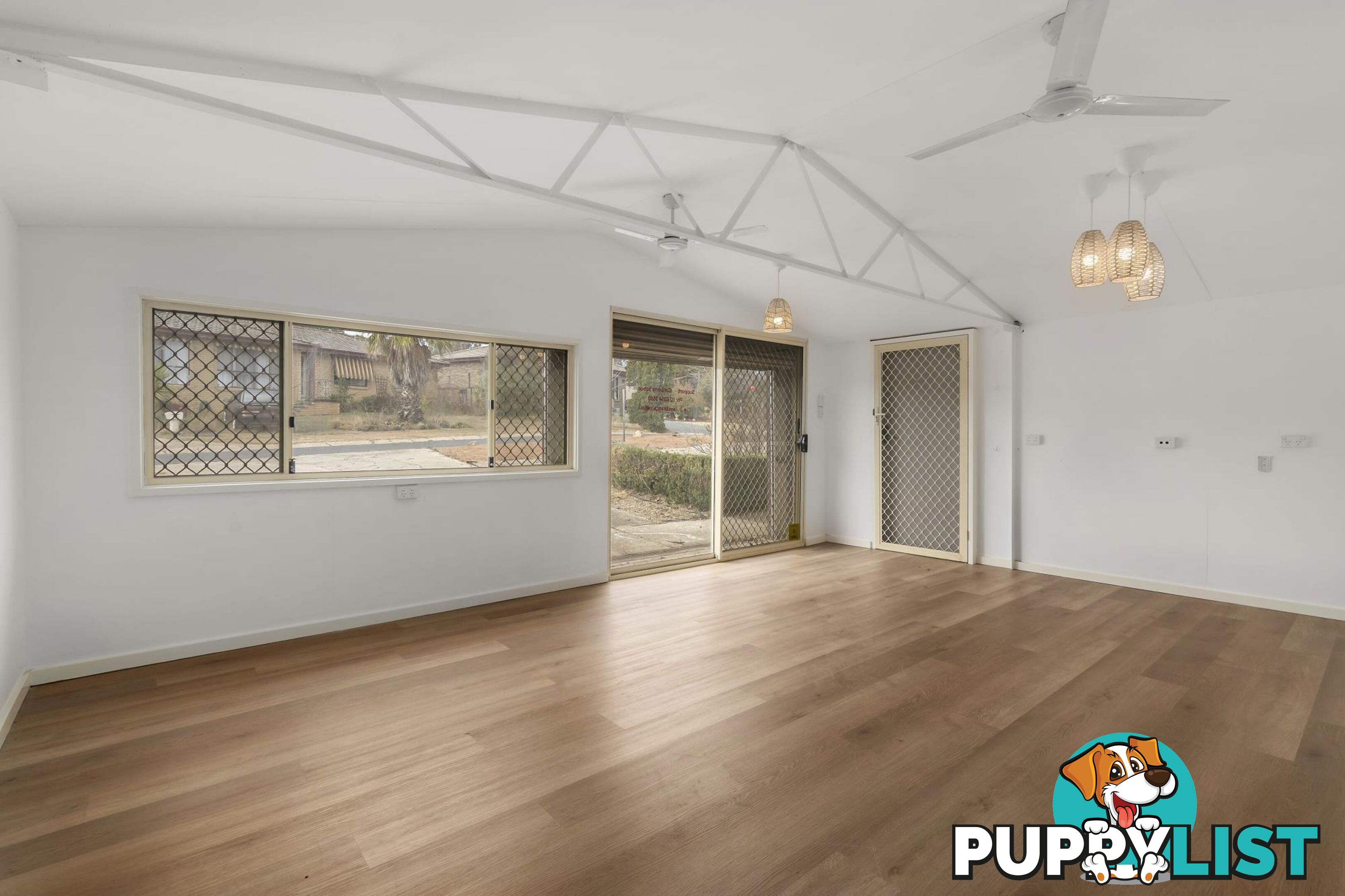 8 Macintyre Place CHARNWOOD ACT 2615