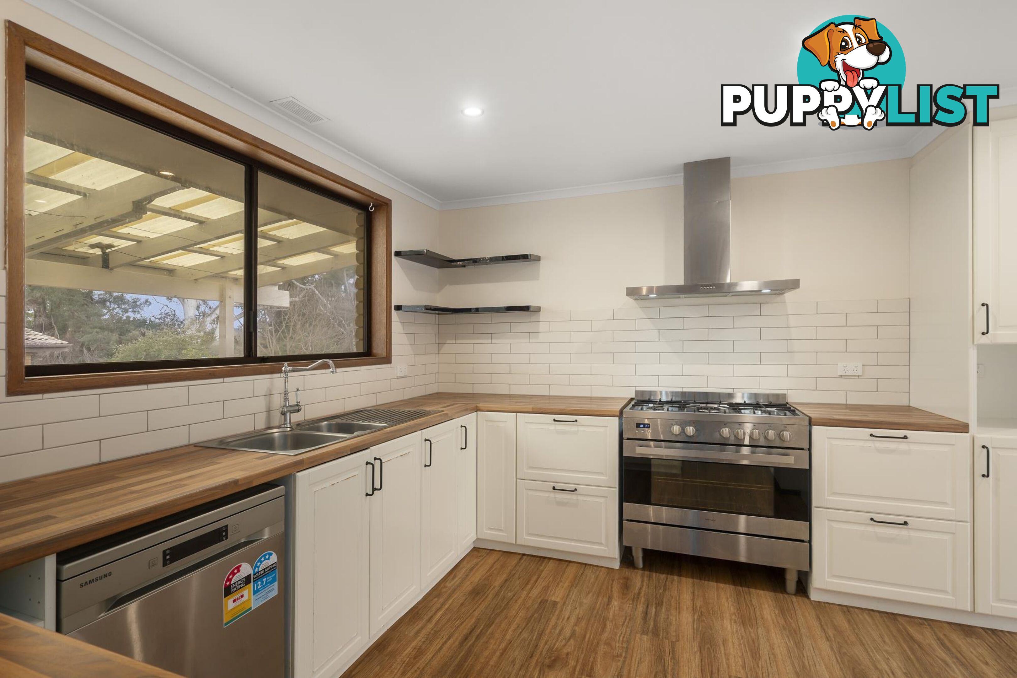 8 Macintyre Place CHARNWOOD ACT 2615