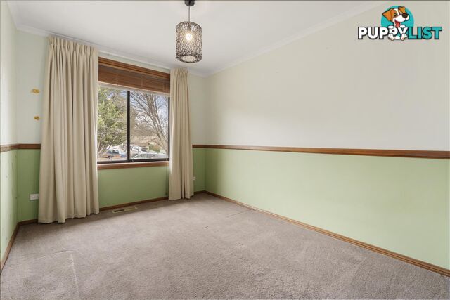 8 Macintyre Place CHARNWOOD ACT 2615