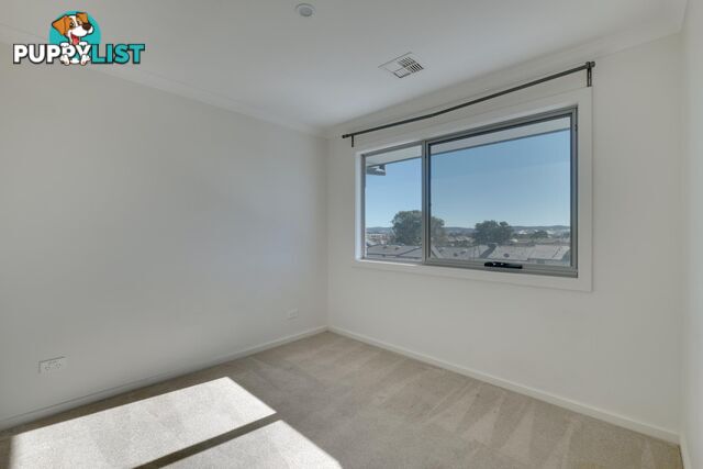 2/121 Anthony Rolfe Avenue GUNGAHLIN ACT 2912