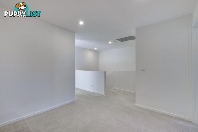 2/121 Anthony Rolfe Avenue GUNGAHLIN ACT 2912