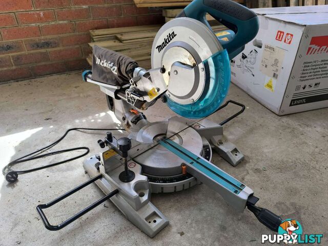 Makita - Slide Compound Miter Saw