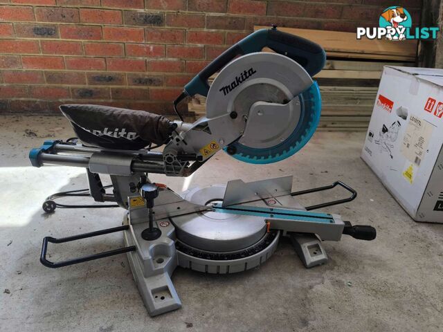 Makita - Slide Compound Miter Saw