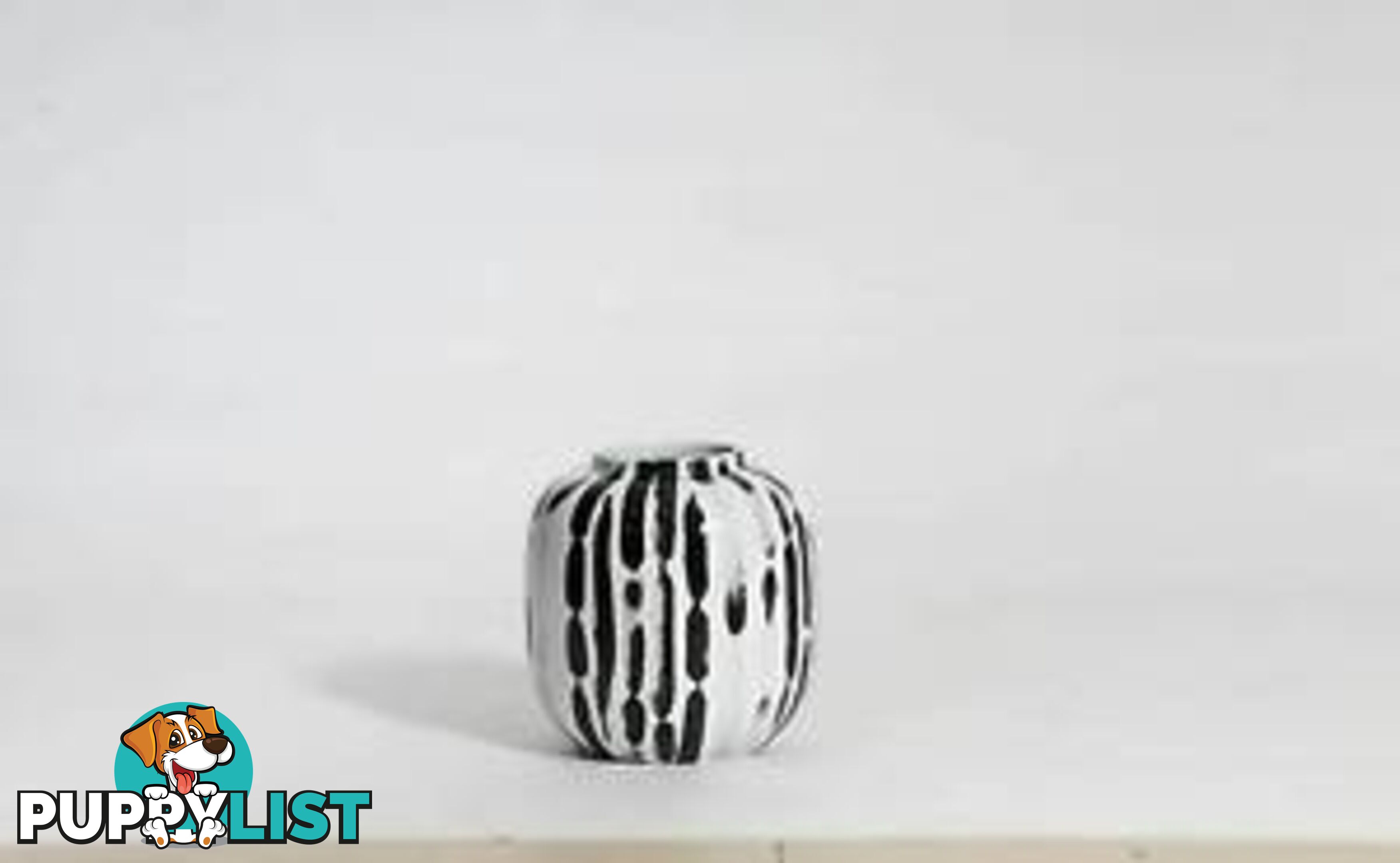 Handpainted-Black And White Vase With Vertical Pattren