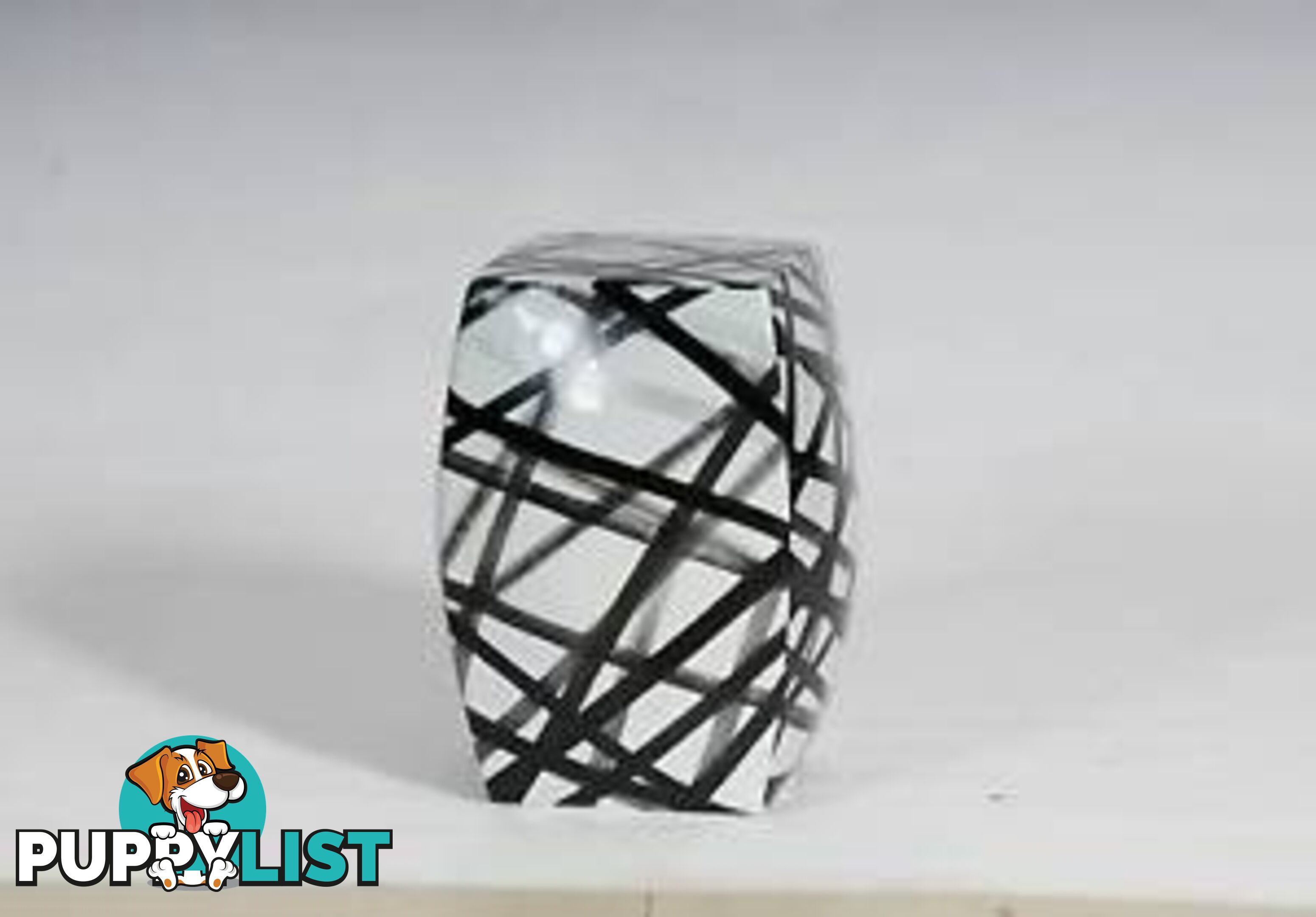 Size: D33 H42 Cm

Weight: 9.3 Kg

Condition: New.

Metrical: Ceramic

Colour code: Black and White, Graphic Black Strips Hand Painted


for more detail https://www.trojanhomeware.com.au/