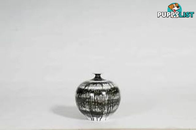 Handpainted-Black And White Vase, Drip Painting