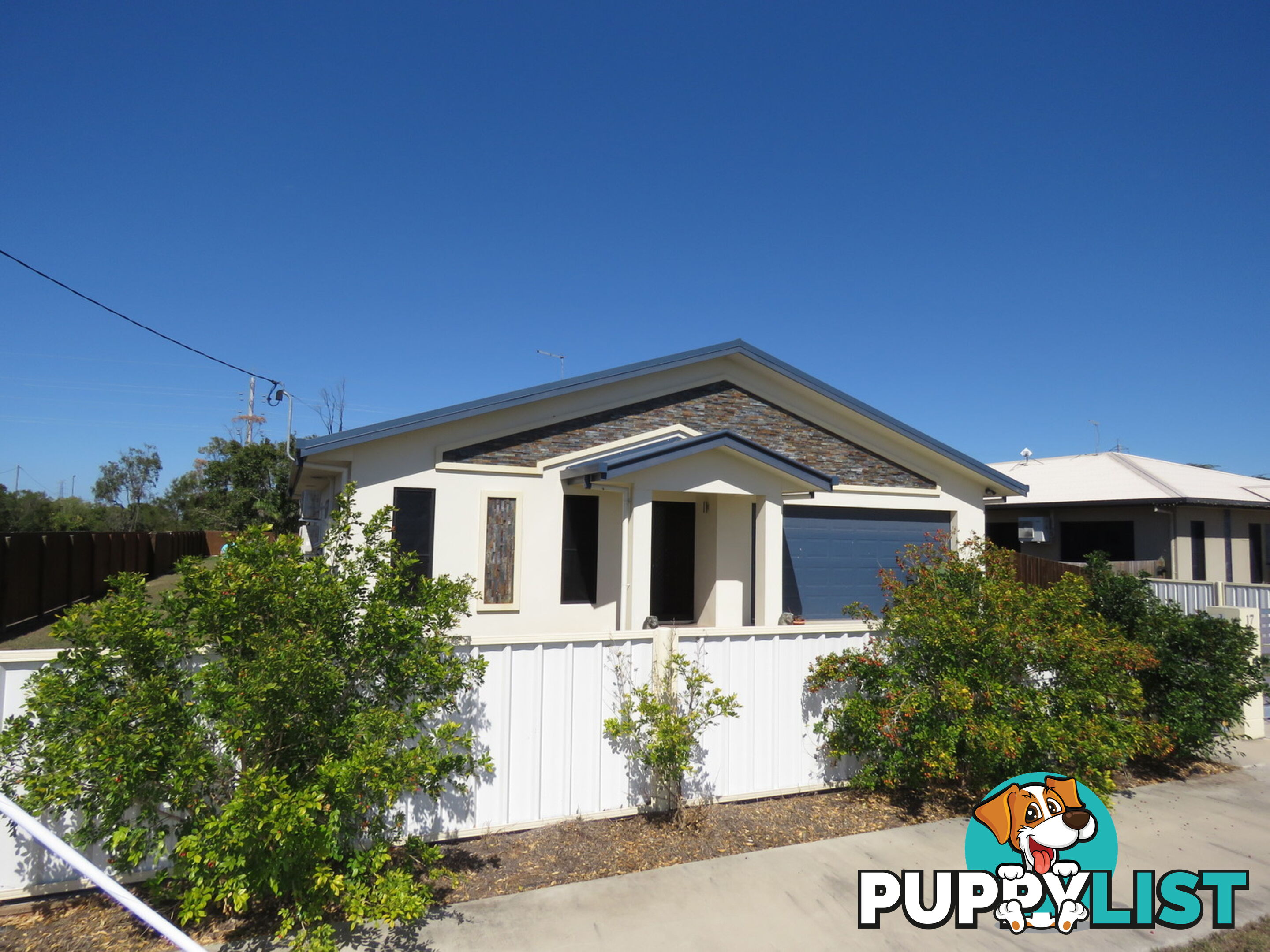 17 Matthews Street Bowen QLD 4805