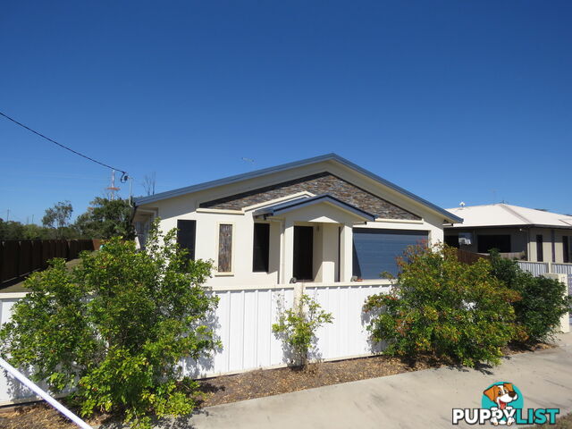 17 Matthews Street Bowen QLD 4805