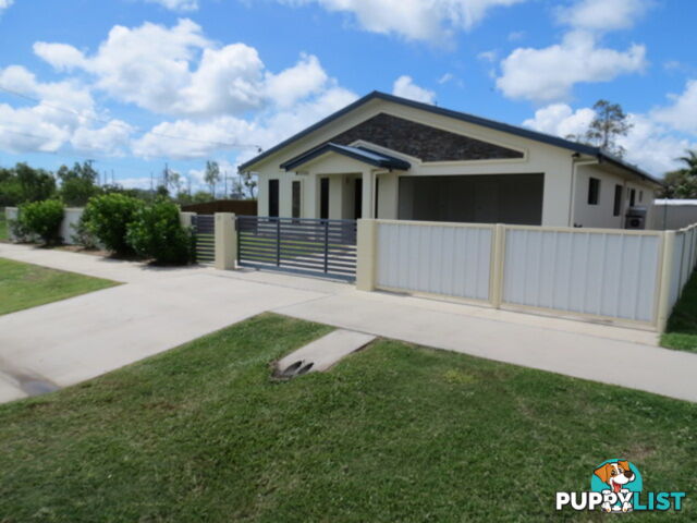 17 Matthews Street Bowen QLD 4805