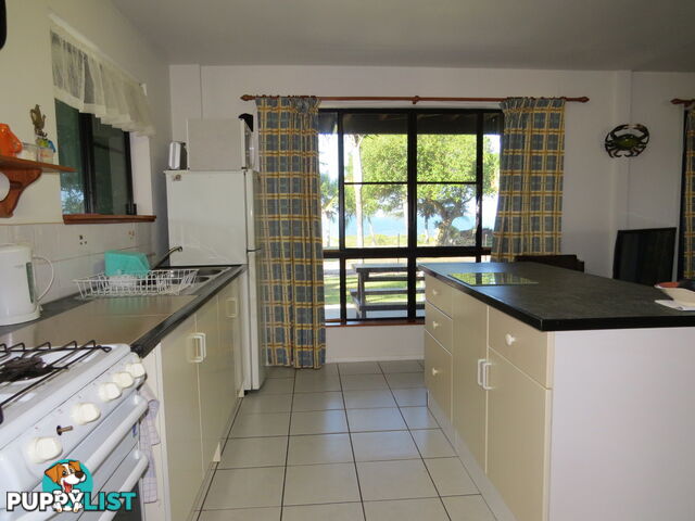 6 Baxter Avenue Brisk Bay QLD 4805