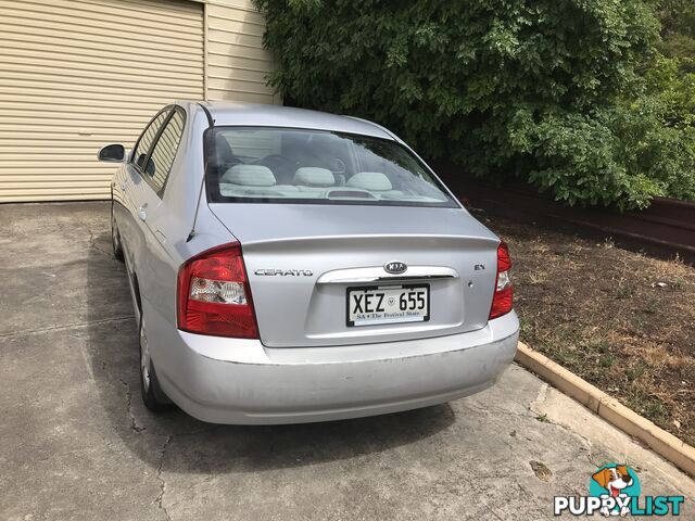 2005 Kia Cerato Sedan Manual