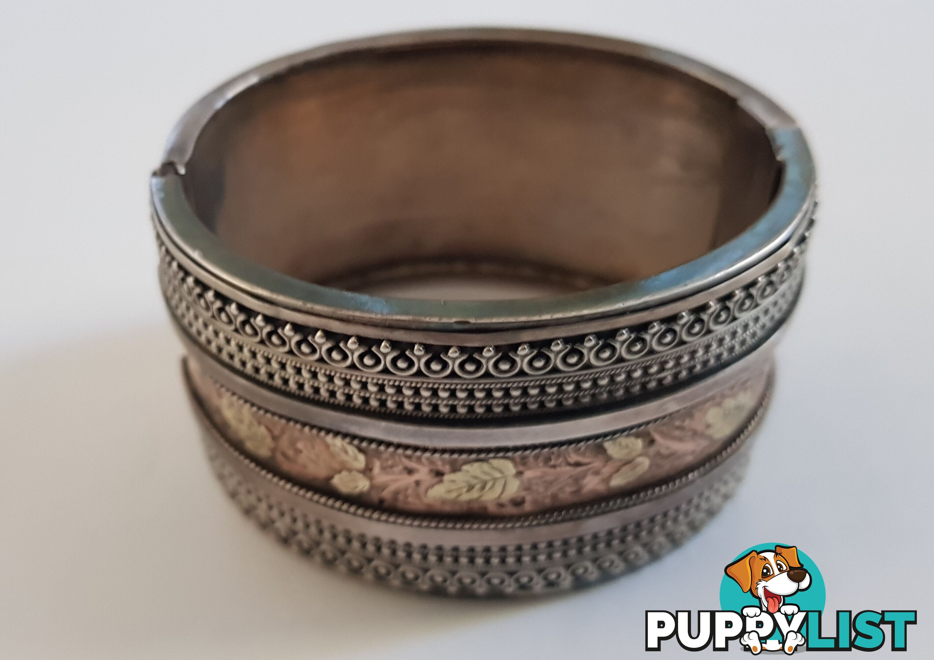 Antique (Victorian) Womens Bangle