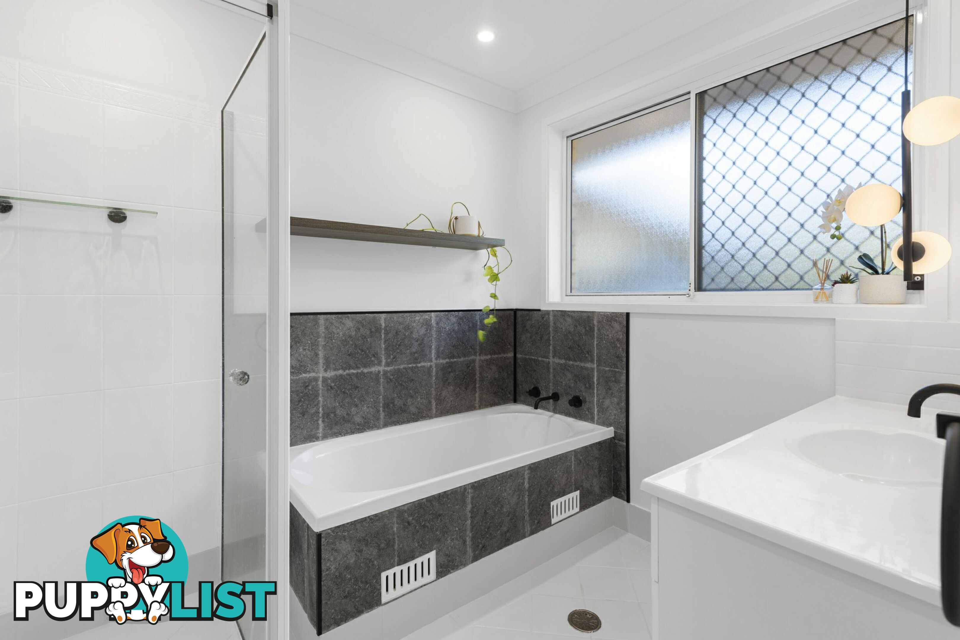 66 Molsten Avenue TUMBI UMBI NSW 2261