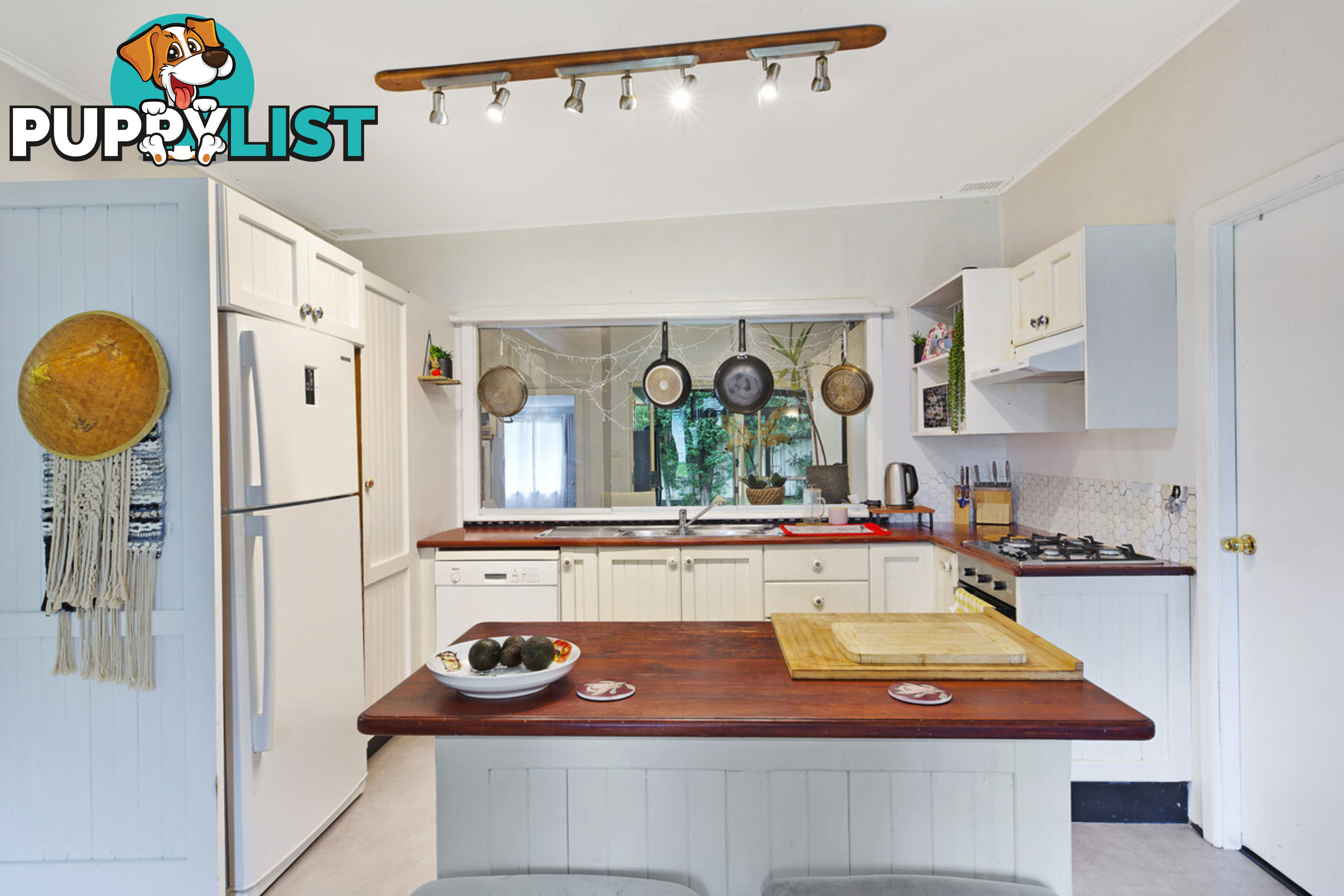 9 Ferndell Way BERKELEY VALE NSW 2261