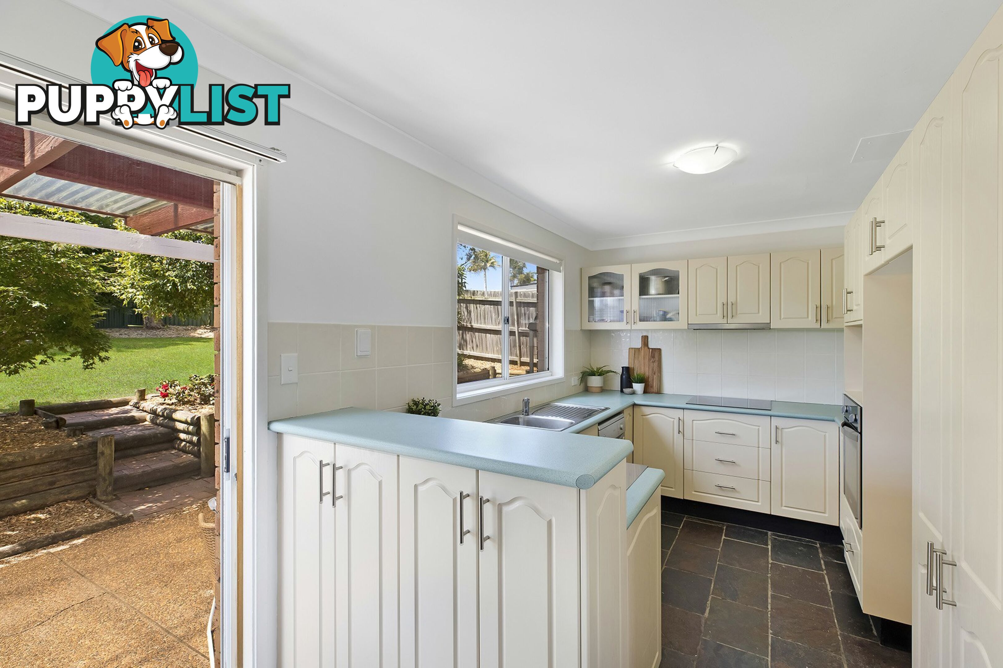 15 Pendant Pde KILLARNEY VALE NSW 2261