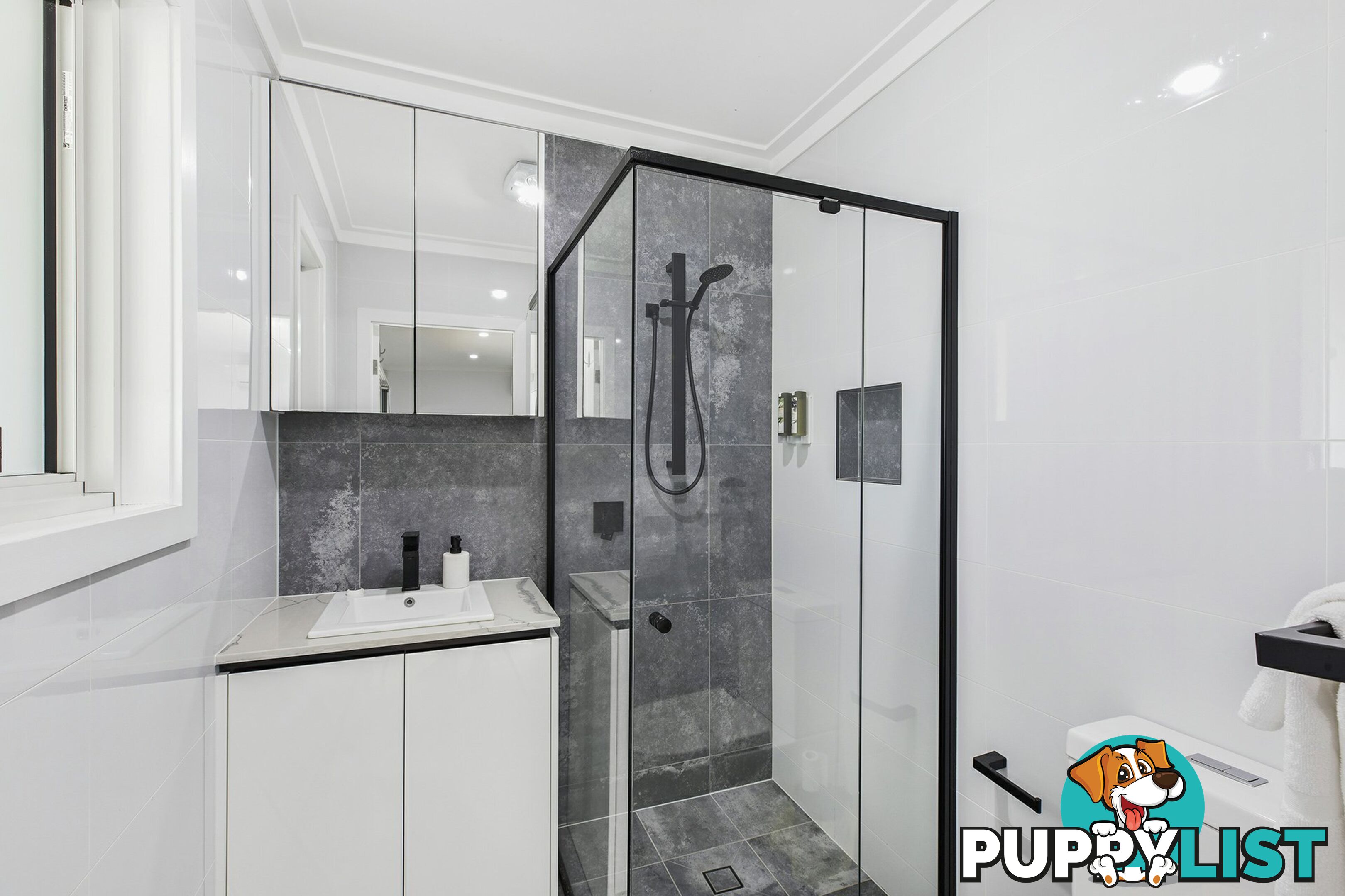 27 Brooke Avenue KILLARNEY VALE NSW 2261