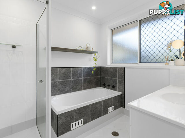 66 Molsten Avenue TUMBI UMBI NSW 2261