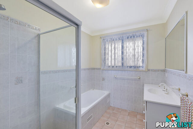 17 South Street KILLARNEY VALE NSW 2261