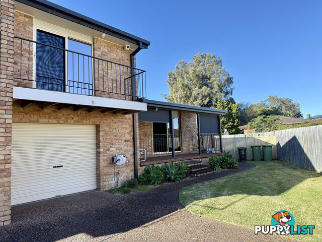 2/8 Benalla Close KILLARNEY VALE NSW 2261