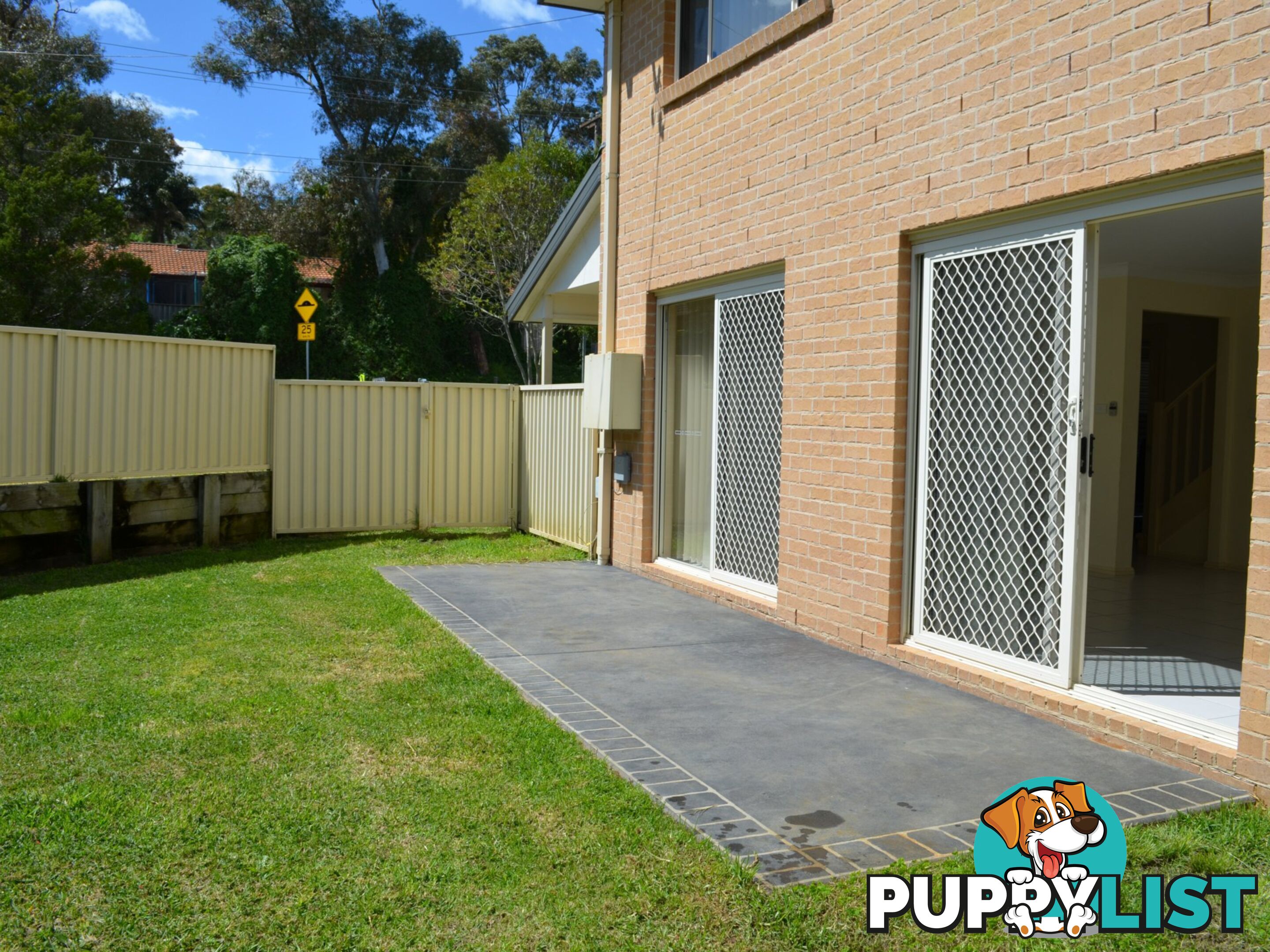 8 Rotherham Street BATEAU BAY NSW 2261