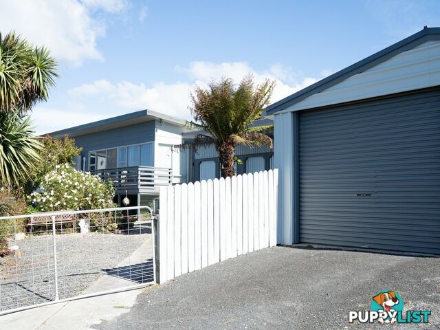 16 Beaumaris Avenue BEAUMARIS TAS 7215