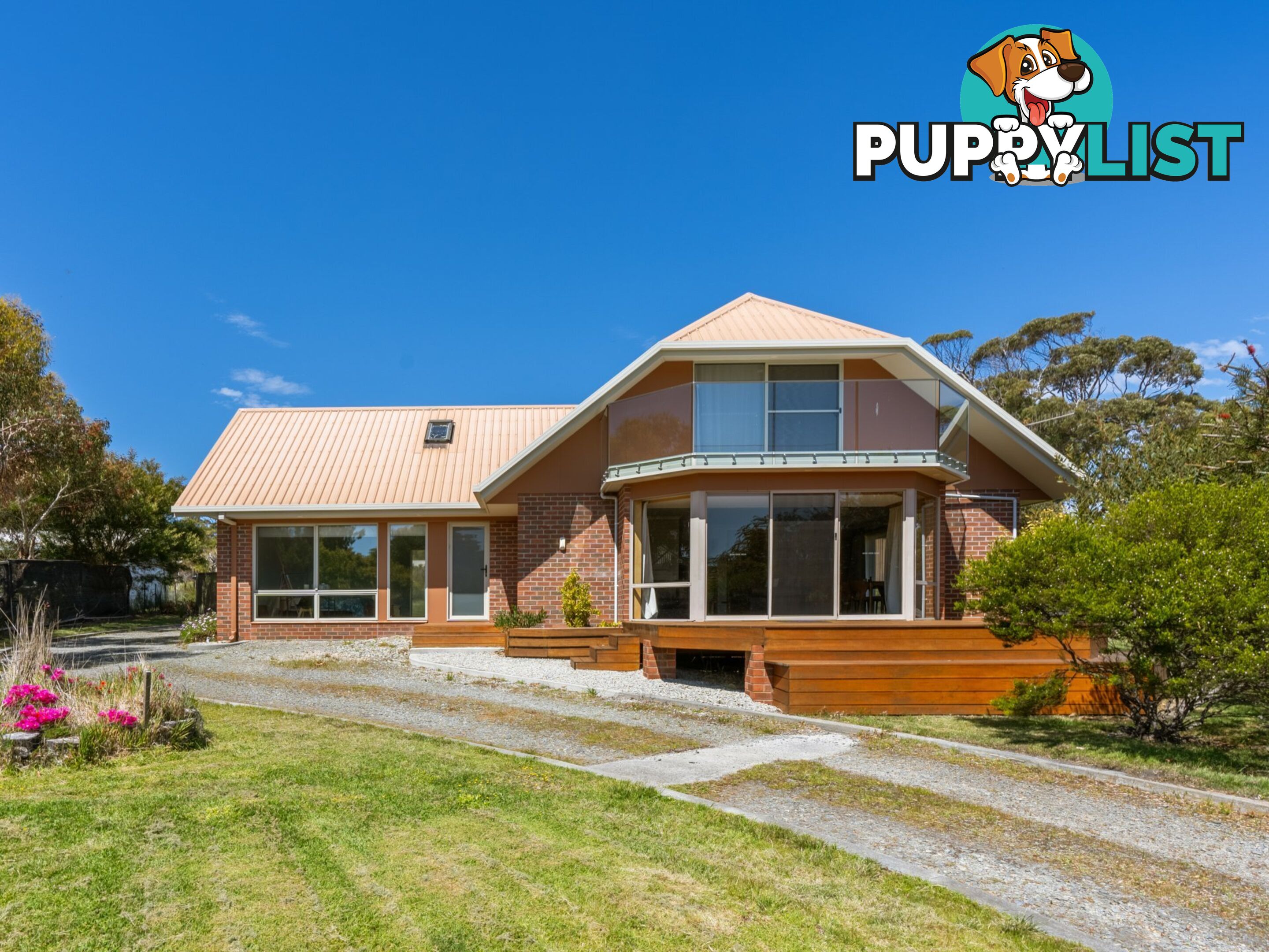 16 Pacific Drive BINALONG BAY TAS 7216