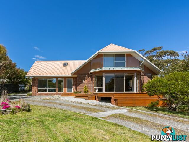 16 Pacific Drive BINALONG BAY TAS 7216